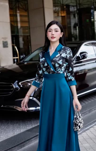 Đầm Hoa Phối Cổ Vét Thiết Kế Minh Anh - 341124A-B, đầm dự tiệc, dạ hội sang trọng, xếp ly, túi sườn thumbnail 4