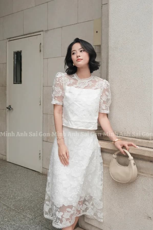 SET CỔ REN TƠ HOA TRẮNG MINH ANH 060325 - SET ĐỒ NỮ TÍNH VỚI NỀN HOA NHẸ NHÀNG thumbnail 5