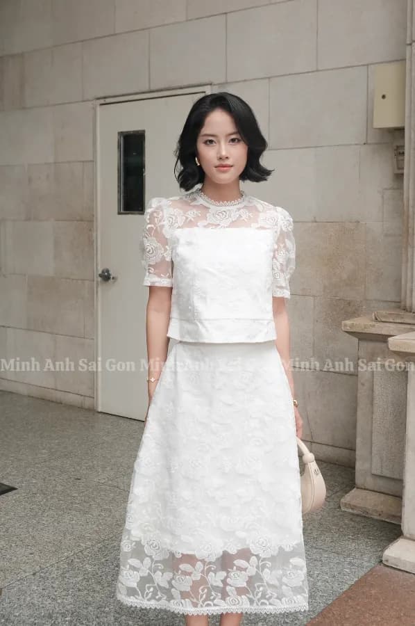 SET CỔ REN TƠ HOA TRẮNG MINH ANH 060325 - SET ĐỒ NỮ TÍNH VỚI NỀN HOA NHẸ NHÀNG thumbnail 3