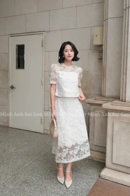 SET CỔ REN TƠ HOA TRẮNG MINH ANH 060325 - SET ĐỒ NỮ TÍNH VỚI NỀN HOA NHẸ NHÀNG