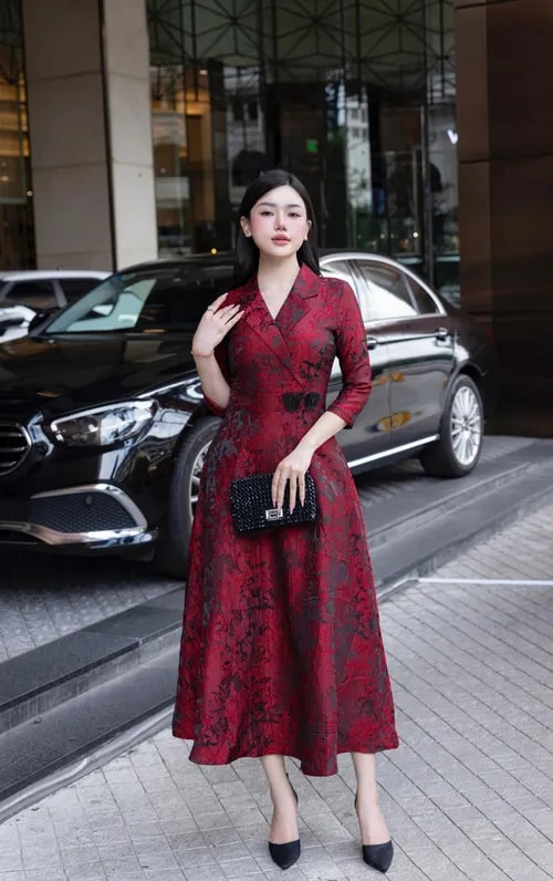 Đầm Hoa Gấm Cổ Vét Thiết Kế Minh Anh - 341124, đầm dự tiệc, dạ hội sang trọng, xếp ly, túi sườn - Ảnh 1